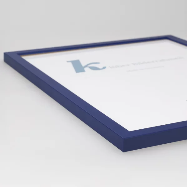 Cadre en bois Prisme 20x30 cm | bleu foncé | verre standard (2 mm)