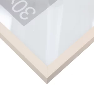 Holz-Bilderrahmen Hamal - nach Maß Kiefer Weiß lasiert | Normalglas (2 mm)