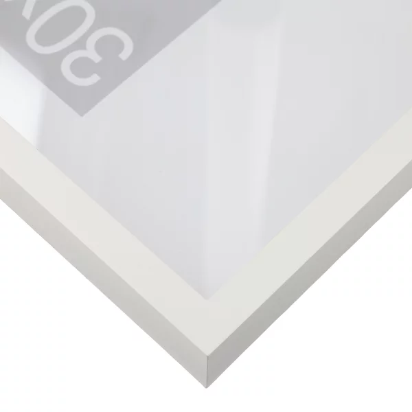 Cadre à rehausse en bois Bunda 70x90 cm | tilleul blanc couvrant | verre standard (2 mm)