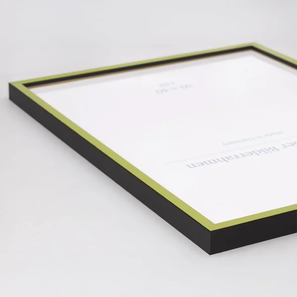 Cadre en bois Calamar 30x40 cm | vert noir | verre standard (2 mm)
