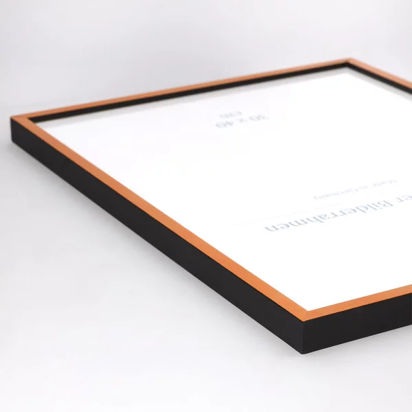Cadre en bois Calamar 30x40 cm | orange-noir | verre standard (2 mm)