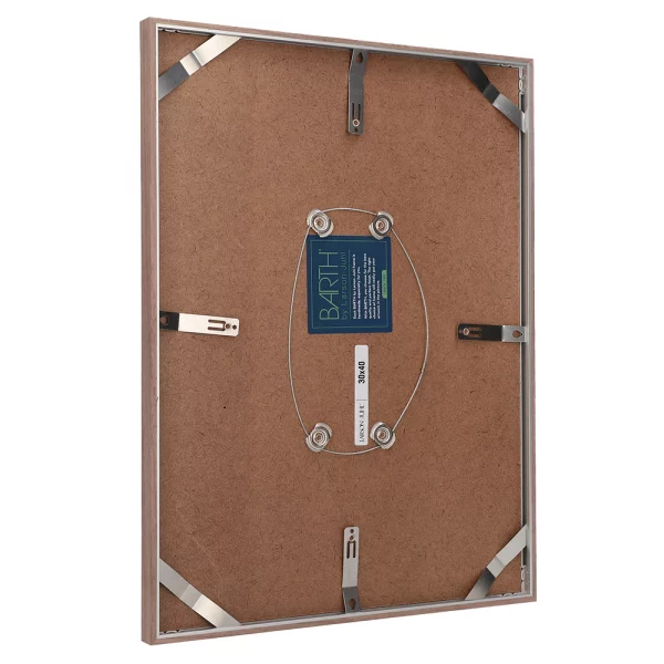 Schmaler Bilderrahmen mit Echtholzfurnier, aluminiumverstärkte Rückseite 60x70 cm | Nussbaum Echtfurnier natur | Normalglas (2 mm)