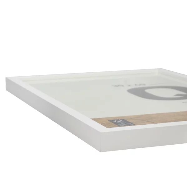 Holz-Bilderrahmen Quadrum 70x100 cm | Weiß deckend | Normalglas (2 mm)