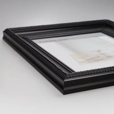 Cornice esclusiva in legno Fronta 50x65 cm | nero | Vetro standard (2 mm)