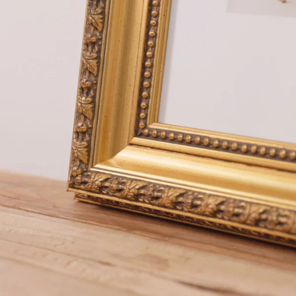 Exklusiver Holz-Bilderrahmen Victoria 80x120 cm | Gold, schwarz patiniert | Kunstglas (1,5 mm)