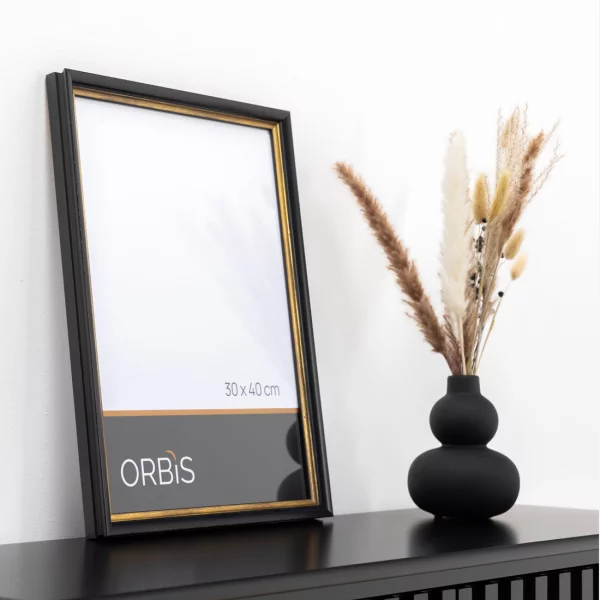 Bilderrahmen Neas aus Holz nach Mass Schwarz mit Gold | Normalglas (2 mm)