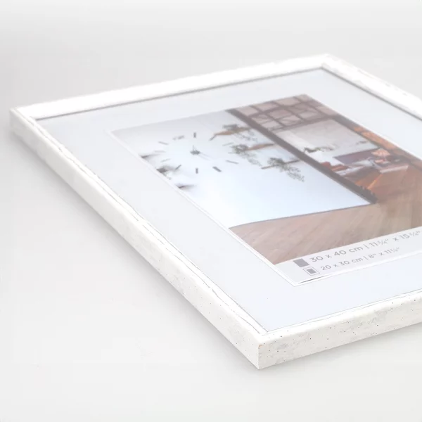 Holzrahmen Metropolis 20x30 cm | weiß-silber | Normalglas (2 mm)