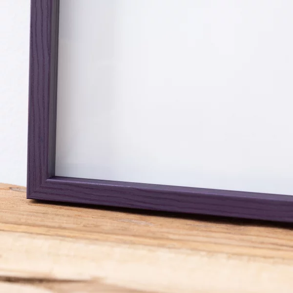 Alu-Bilderrahmen Barth NXT mit Distanzleiste, Serie 1131 - Maßanfertigung Violett - Furnier Holzoptik | Normalglas (2 mm)