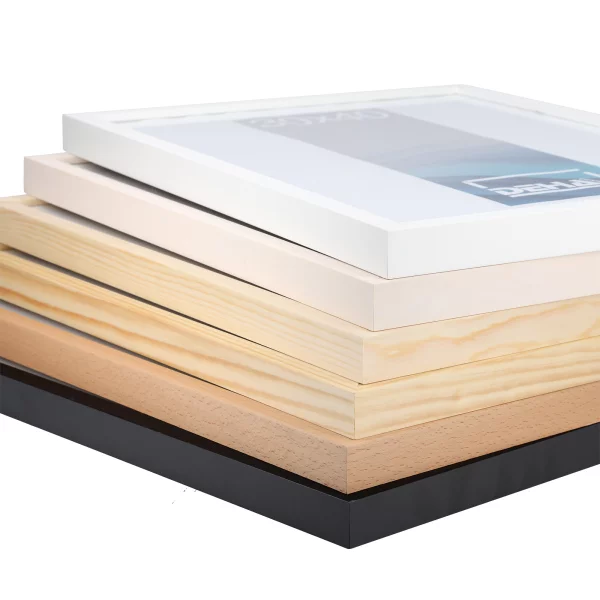 Cadre en bois Hamal sur-mesure pin naturel glacé | verre standard (2 mm)