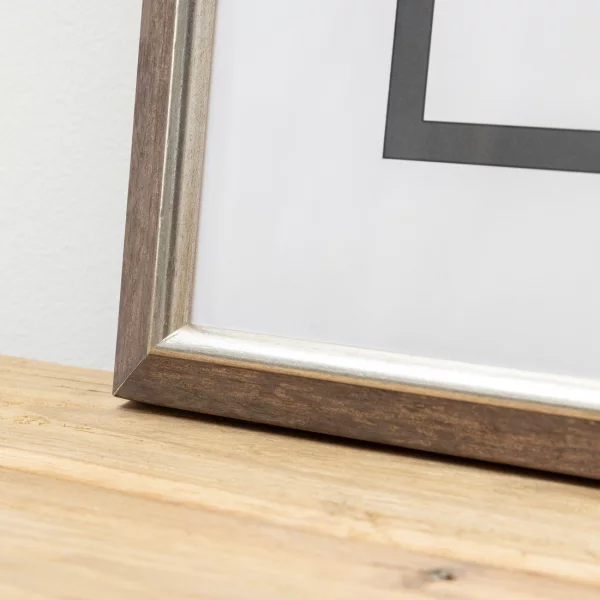Holz-Bilderrahmen Cecilia 50x70 cm | Braun | Kunstglas (1 mm)