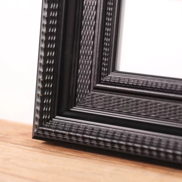 Cadre en bois Fine sur mesure noir | verre standard (2 mm)