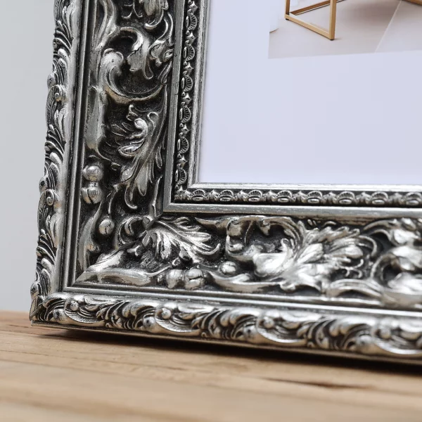 Exklusiv-Holzrahmen Calinda 50x70 cm | Silber | Normalglas (2 mm)