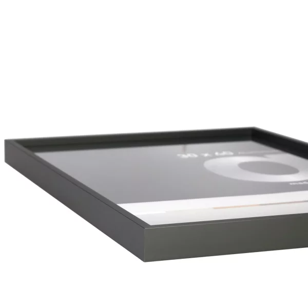 Alu Bilderrahmen Alpha 18x24 cm | Platin | Museumsglas UV 70 entspiegelt