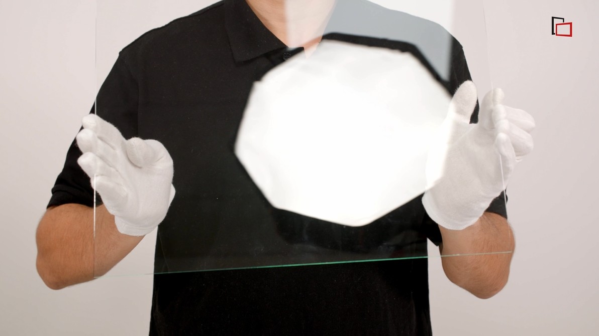 Normalglas im Test: Spiegelung
