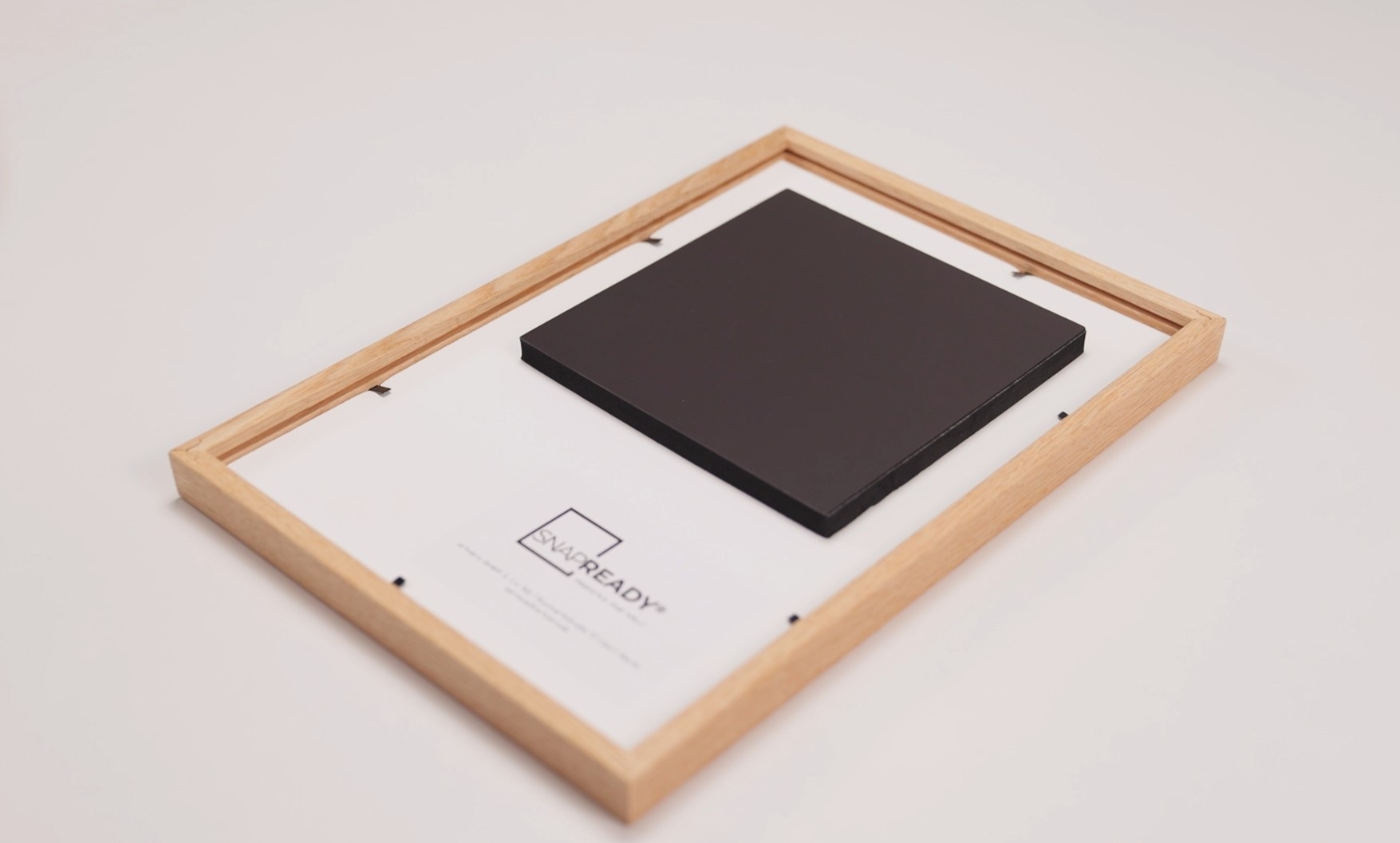 SnapReady - Magnet auf Rückwand platzieren