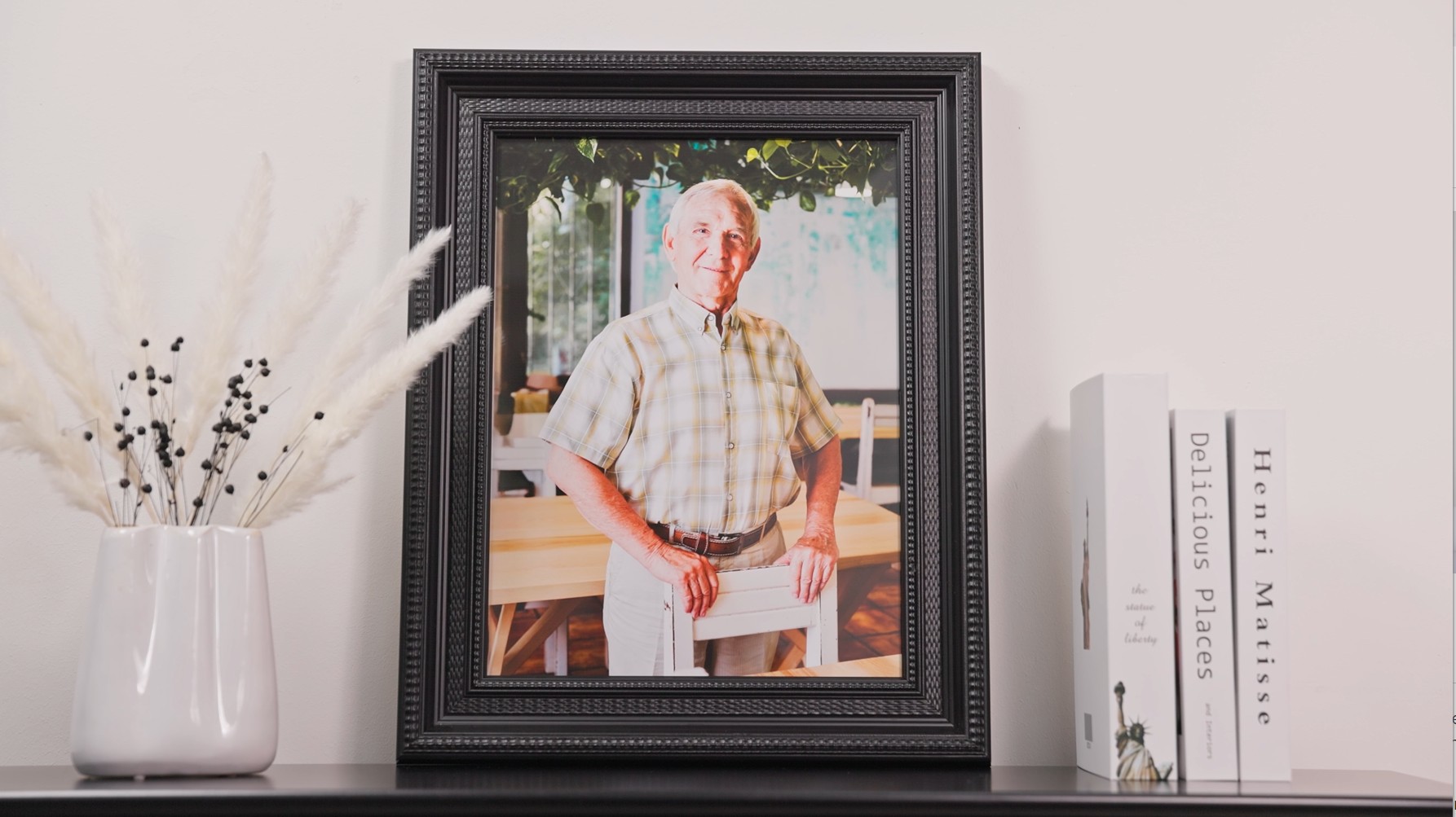 Barockrahmen als Trauerrahmen